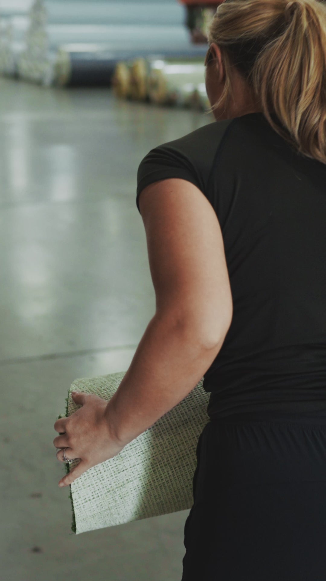 3 x 8 Indoor/Outdoor Putting Green with White Natural Rubber